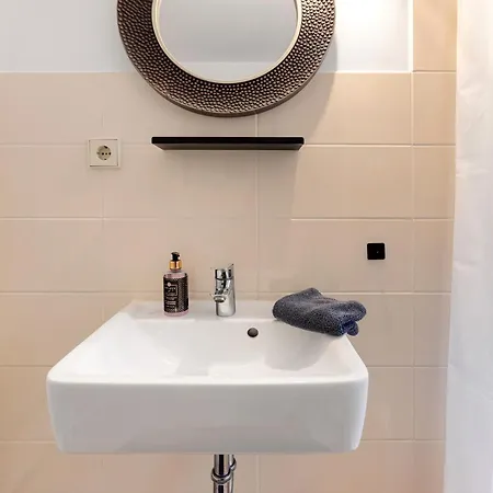 Romantische Whg In Ruhiger Lage *